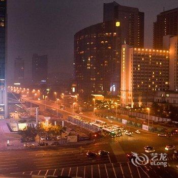 瑞客思酒店(青岛颐和国际店)