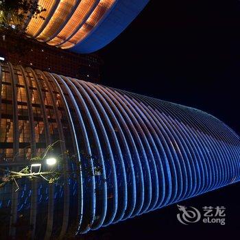 左邻右舍公寓(青岛石油大学店)