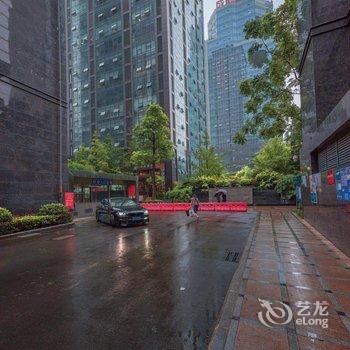 成都熙熙度假短租公寓