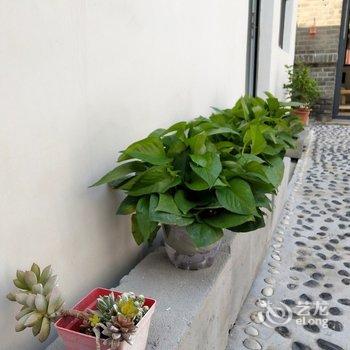 望见山便是山客栈(泰安火车站路店)酒店提供图片