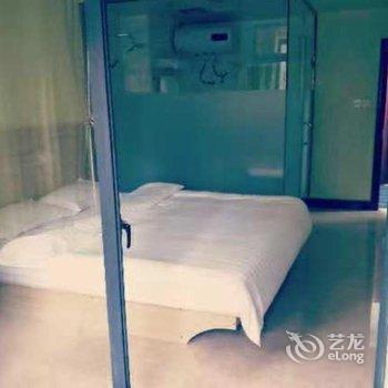 防城港防城区舒适温馨三室房公寓酒店提供图片