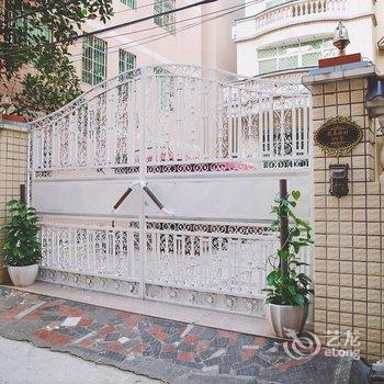 广州半里秋池客栈