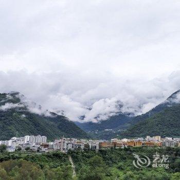 色达云水居民宿酒店提供图片