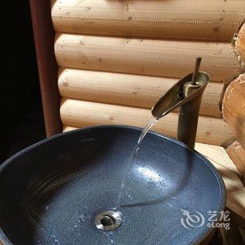 哈巴河陨石恋人客栈酒店提供图片