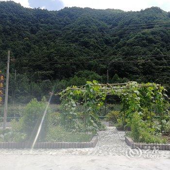 宜昌雨荷农家酒店提供图片