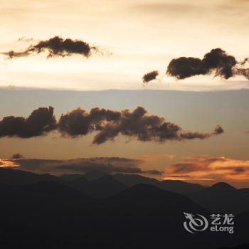 凉山小辉辉公寓(团结村分店)酒店提供图片