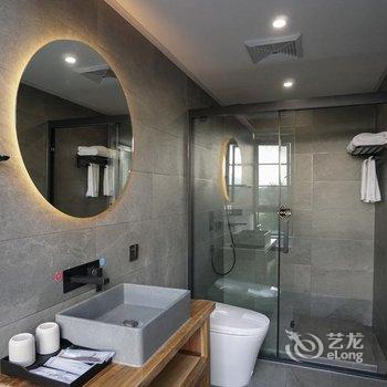 和顺仕和小院客栈酒店提供图片
