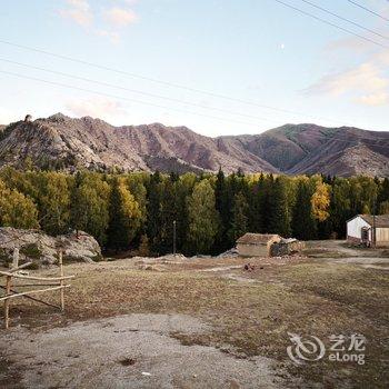 阿勒泰金格泉山景木屋特色民宿酒店提供图片