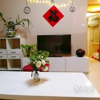 小月旅居公寓(万宁11号店)酒店提供图片