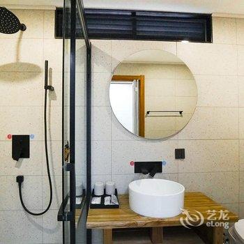 和顺仕和小院客栈酒店提供图片