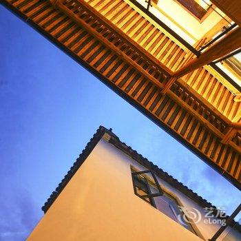 和顺仕和小院客栈酒店提供图片
