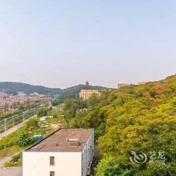 丹东江城温馨之家公寓(11号店)酒店提供图片