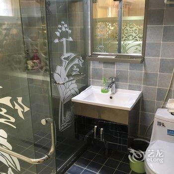 嘉兴张显雄客栈(塘东街分店)酒店提供图片