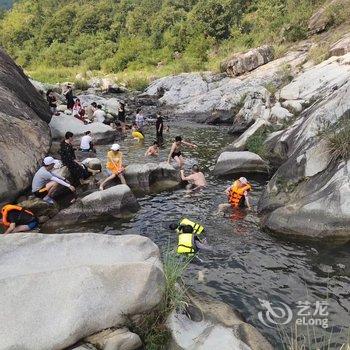 黄冈天堂寨嘉佳山庄特色民宿(圣仁堂村分店)酒店提供图片