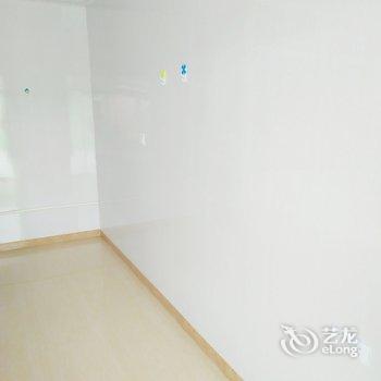 红海滩井满农家院(兴盛村店)酒店提供图片