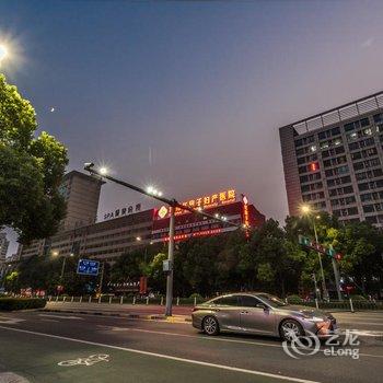 美程酒店(常州武进万达店)酒店提供图片