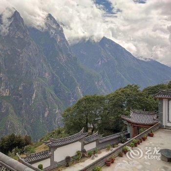 香格里拉半山居客栈酒店提供图片