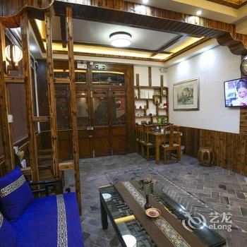 简爱江景民宿(凤凰登赢街店)酒店提供图片