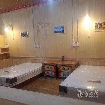 康定陌野藏舍民宿酒店提供图片