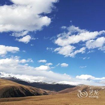 康定陌野藏舍民宿酒店提供图片