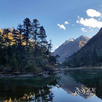 康定陌野藏舍民宿酒店提供图片