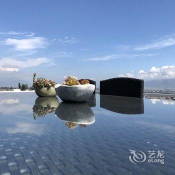 大理相片畔山别墅酒店提供图片