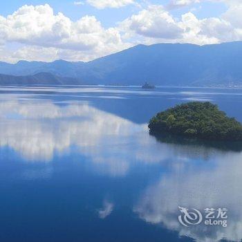 泸沽湖湖缘阁民宿酒店提供图片