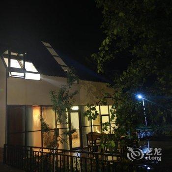 林芝嘎玛康桑度假营地酒店提供图片