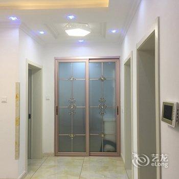 白山松江河长白山西坡换乘中心(新山门)对面公寓(7号店)酒店提供图片