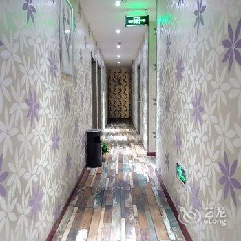 粉红色民宿(济源同心街店)酒店提供图片