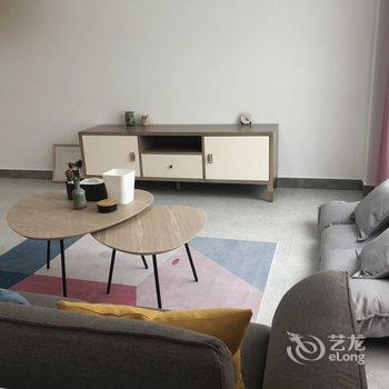 张家界精灵诱公寓酒店提供图片