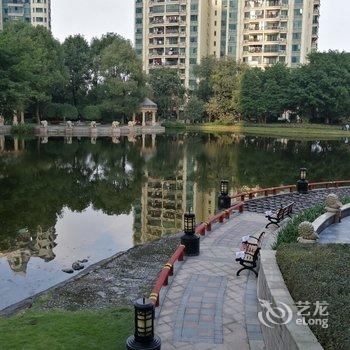 自贡兰听雨露公寓酒店提供图片