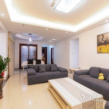 湛江邂逅纯笃公寓酒店提供图片