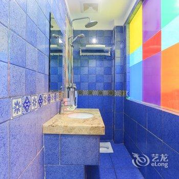 文明英客栈(张家界大庸路店)酒店提供图片