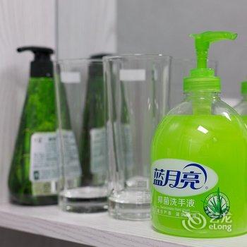 海口路客精品民宿BE3490(三亚梦幻水上乐园分店)酒店提供图片