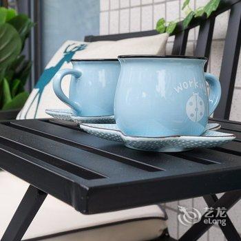 海口路客精品民宿BE3490(三亚梦幻水上乐园分店)酒店提供图片