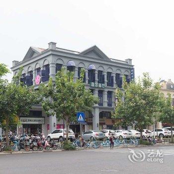 海口路客精品民宿BE3490(三亚梦幻水上乐园分店)酒店提供图片