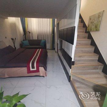乌鲁木齐浪漫暖屋公寓酒店提供图片