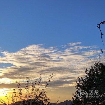 张家界先赚口碑后赚未来客栈(神堂湾分店)酒店提供图片