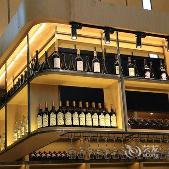 凯里亚德酒店(昆明高新区吾悦广场店)酒店提供图片