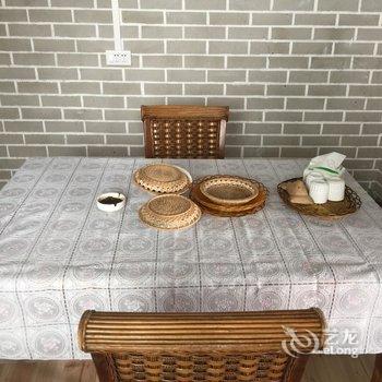 柳州黄振平客栈(环江滨水大道分店)酒店提供图片