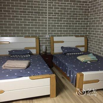 柳州黄振平客栈(环江滨水大道分店)酒店提供图片
