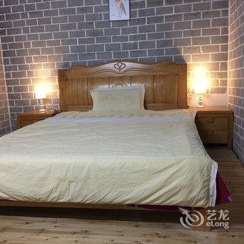 柳州黄振平客栈(环江滨水大道分店)酒店提供图片