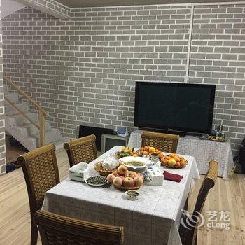 柳州黄振平客栈(环江滨水大道分店)酒店提供图片