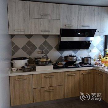 凉山老杨家阳光驿站酒店提供图片