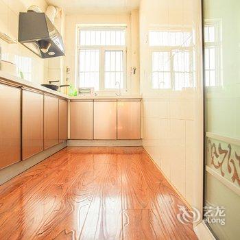 银川温馨美食吃货之家公寓(丽银街分店)酒店提供图片