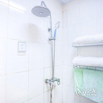 银川温馨美食吃货之家公寓(丽银街分店)酒店提供图片