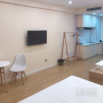 凤城梧桐主题公寓酒店提供图片