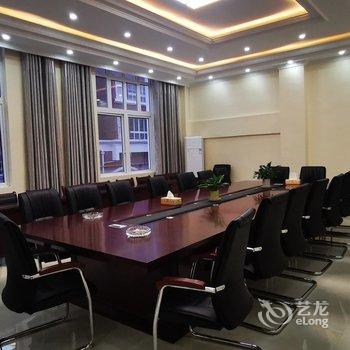正安山峰大酒店酒店提供图片