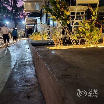 东兴拾光海岸客栈酒店提供图片